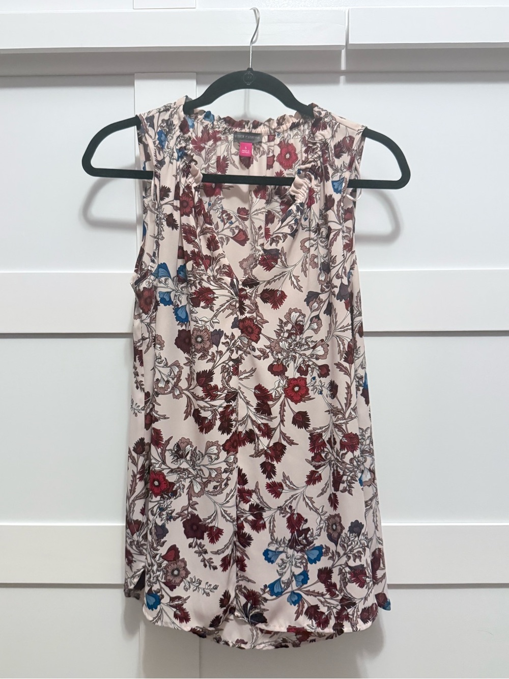 Vince Camuto Floral Sleeveless V-Neck Top